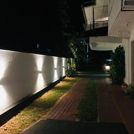 Pinidiya Resort Anuradhapura Buitenkant foto