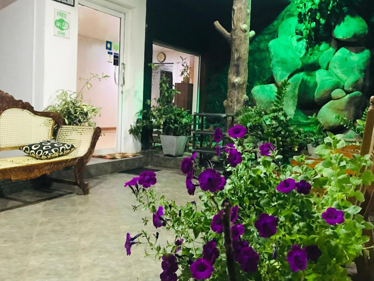 Pinidiya Resort Anuradhapura Buitenkant foto