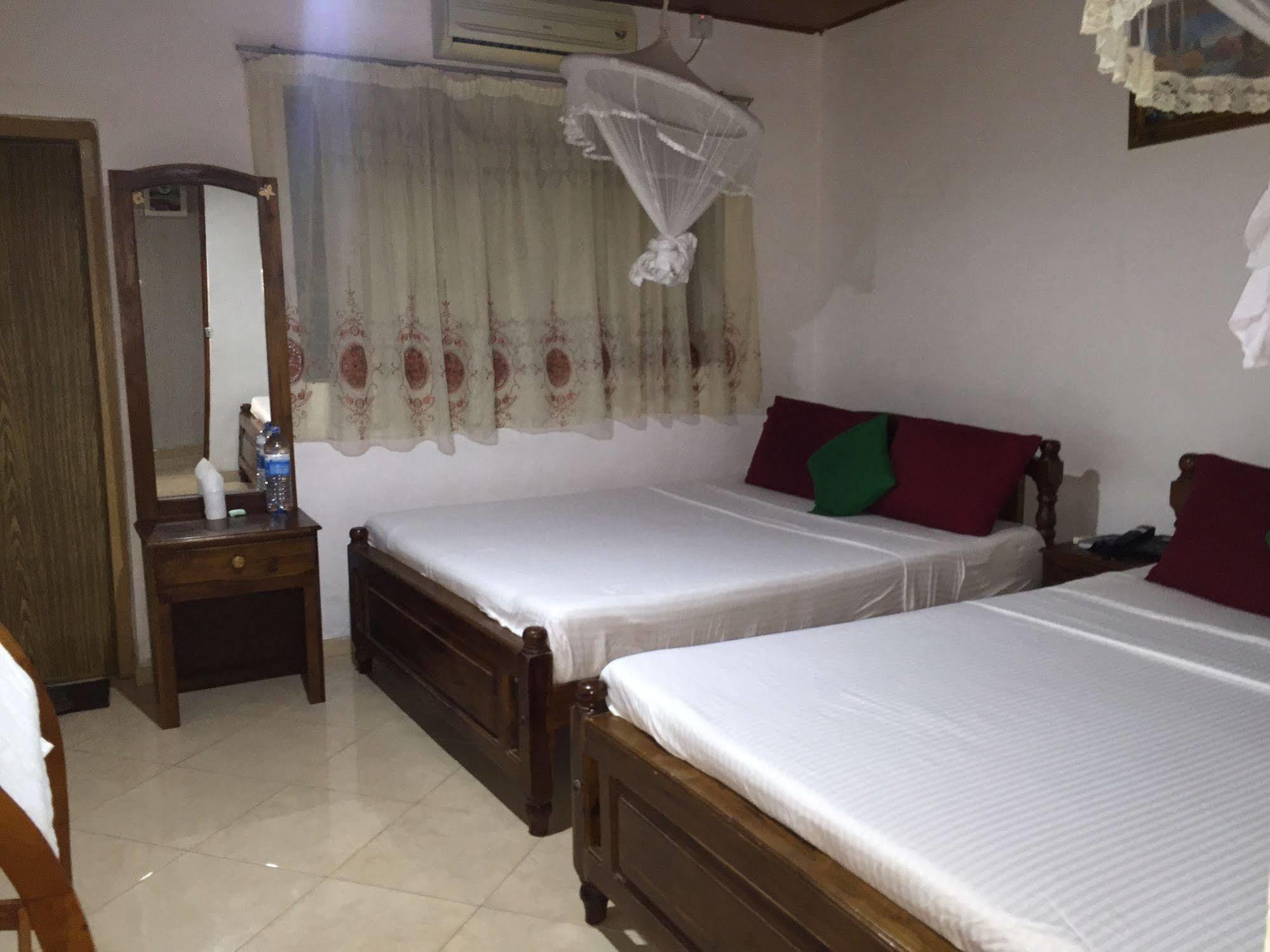 Pinidiya Resort Anuradhapura Buitenkant foto